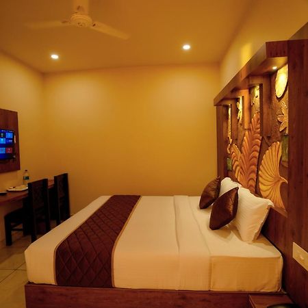 Kottackal Nature Inn Nedumbassery Esterno foto