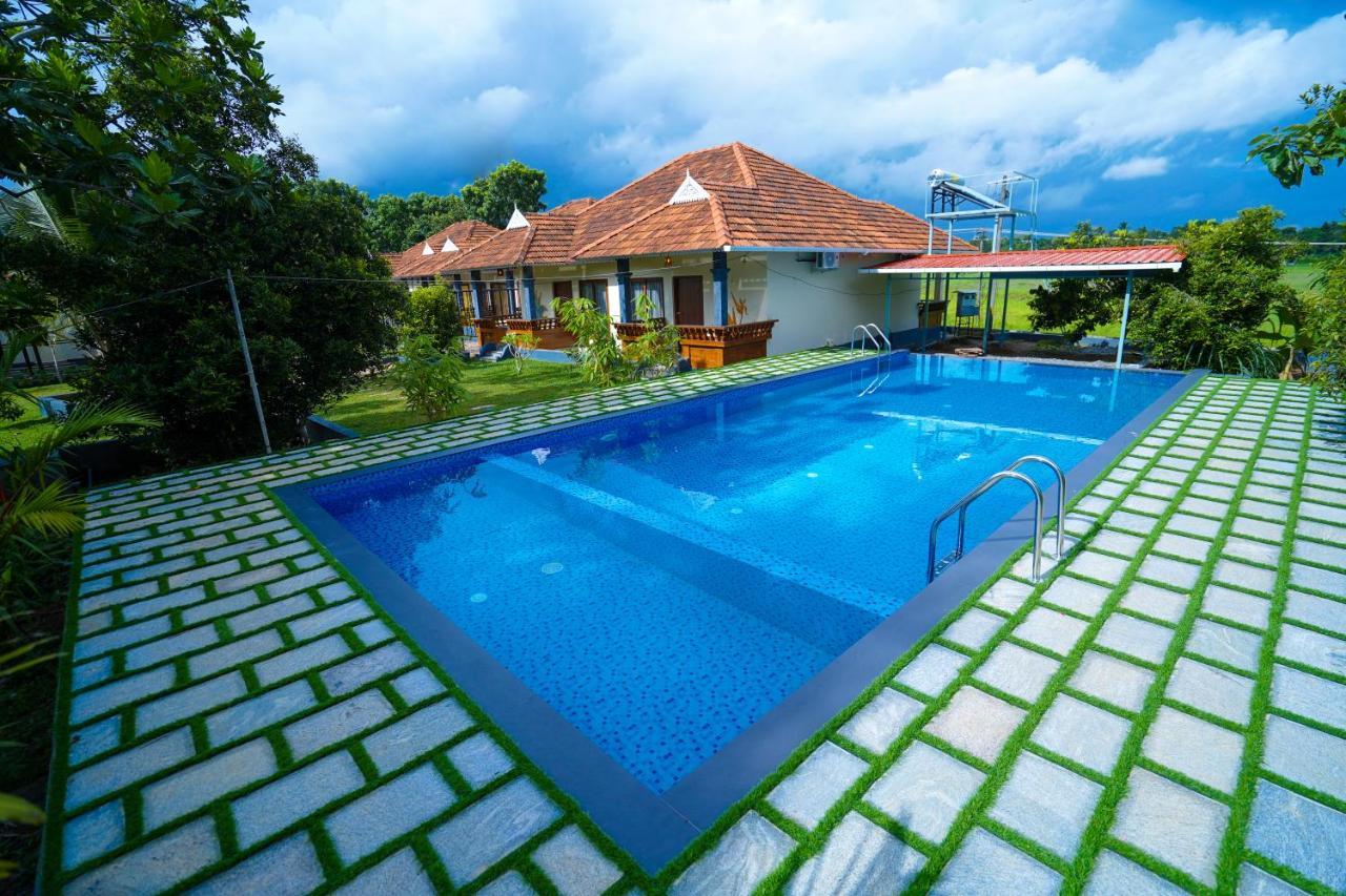 Kottackal Nature Inn Nedumbassery Esterno foto
